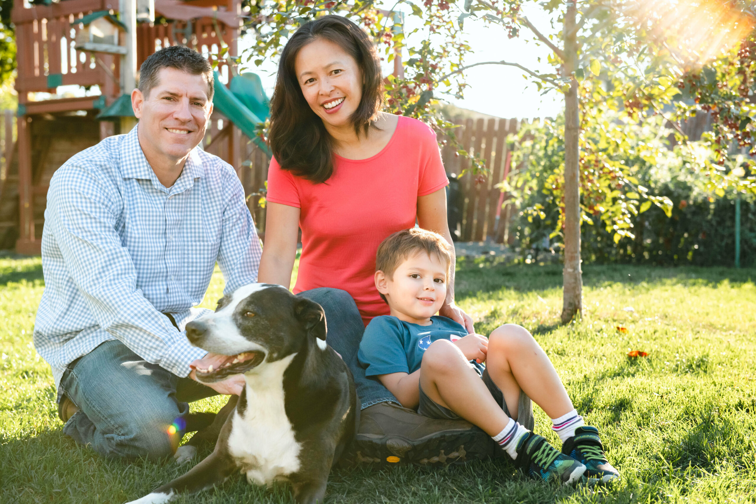 Justine Lee Kral and family photo outside